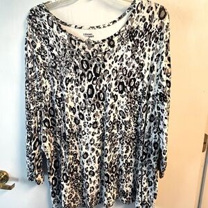 Plus size Catherine’s Liz & Me knit blouse.